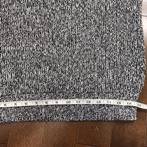 Salt & Pepper Knit Turtleneck Sweater - Picture 11 of 15